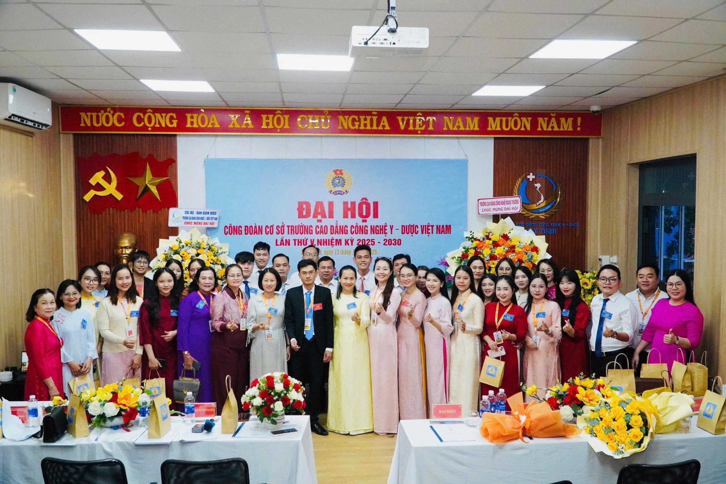 ảnh tập thể đẹp 2