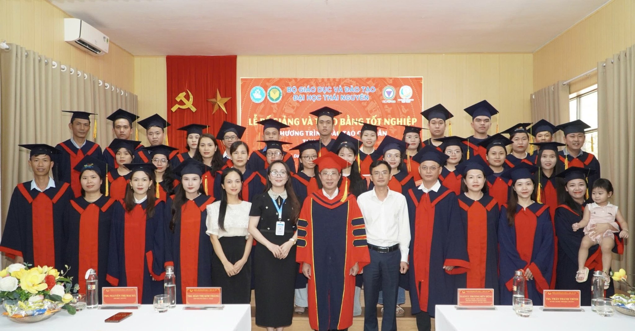 🎓 LỄ BẾ GIẢNG VÀ TRAO BẰNG TỐT NGHIỆP CHƯƠNG TRÌNH TNU – E-LEARNING