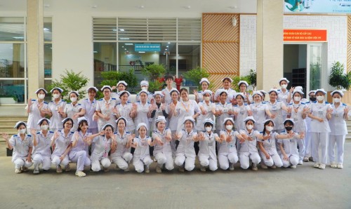 SINH VIÊN TRƯỜNG CAO ĐẲNG CÔNG NGHỆ Y - DƯỢC VIỆT NAM THỰC TẬP TẠI BỆNH VIỆN 199 – BỘ CÔNG AN