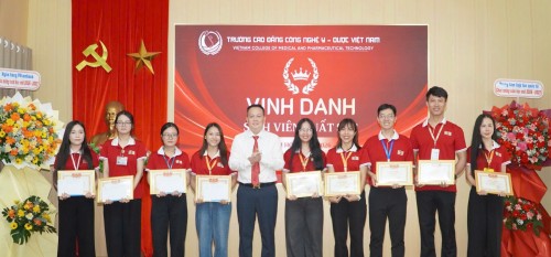 🎓 LỄ KHAI GIẢNG NĂM HỌC 2026 – 2027 🌟 KHỞI ĐẦU MỘT HÀNH TRÌNH MỚI – KIẾN TẠO GIÁ TRỊ, VỮNG BƯỚC TƯƠNG LAI