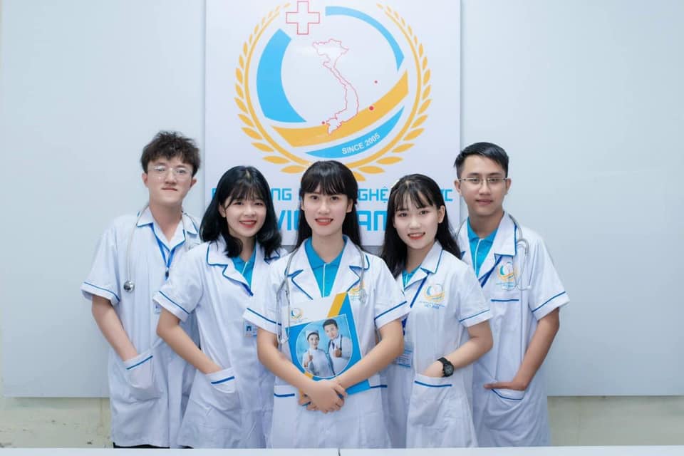 Cơ Hội Việc Làm Trong Ngành Dược