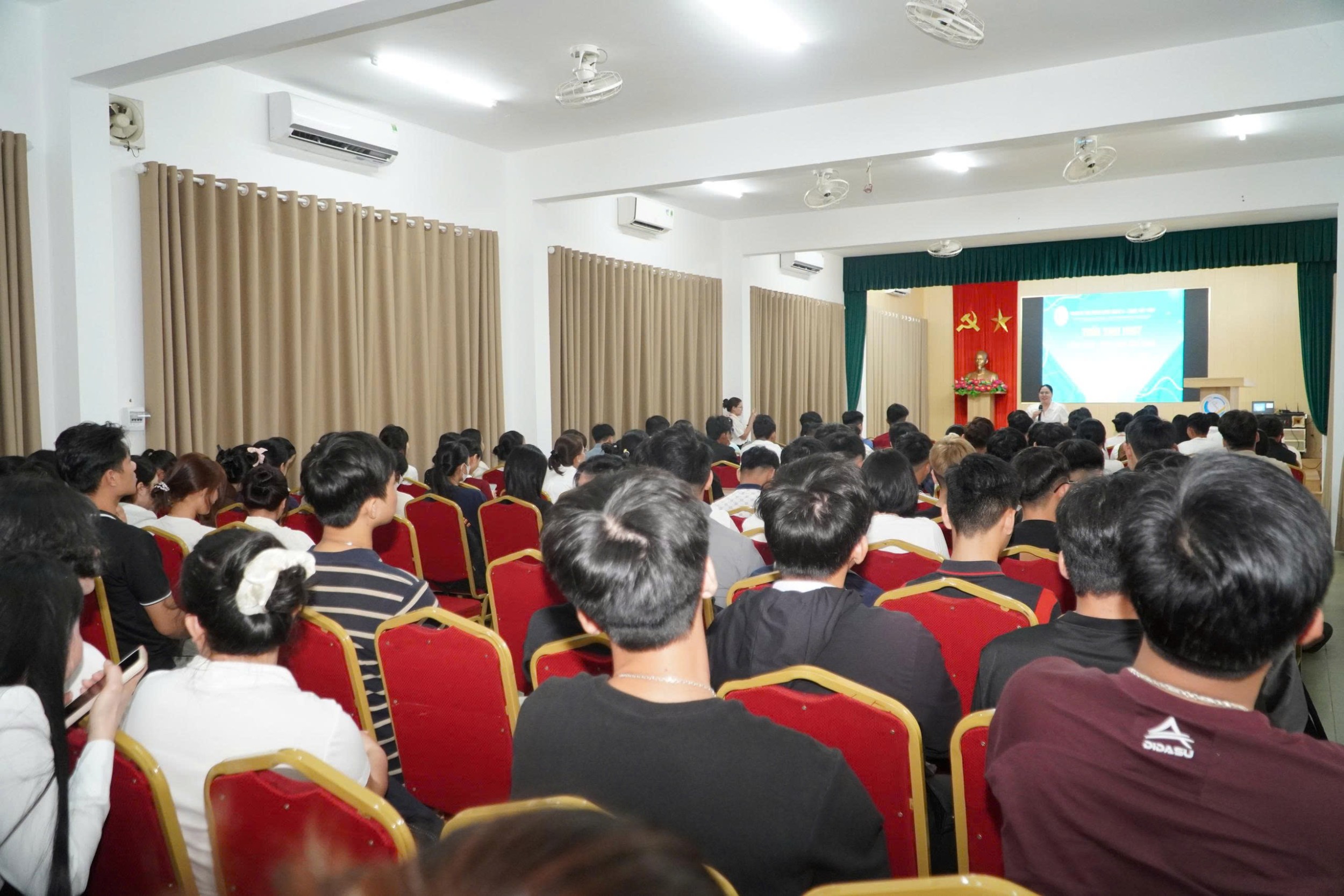 🎓 K21 CHÍNH THỨC BẮT ĐẦU TUẦN SINH HOẠT CÔNG DÂN – SINH VIÊN